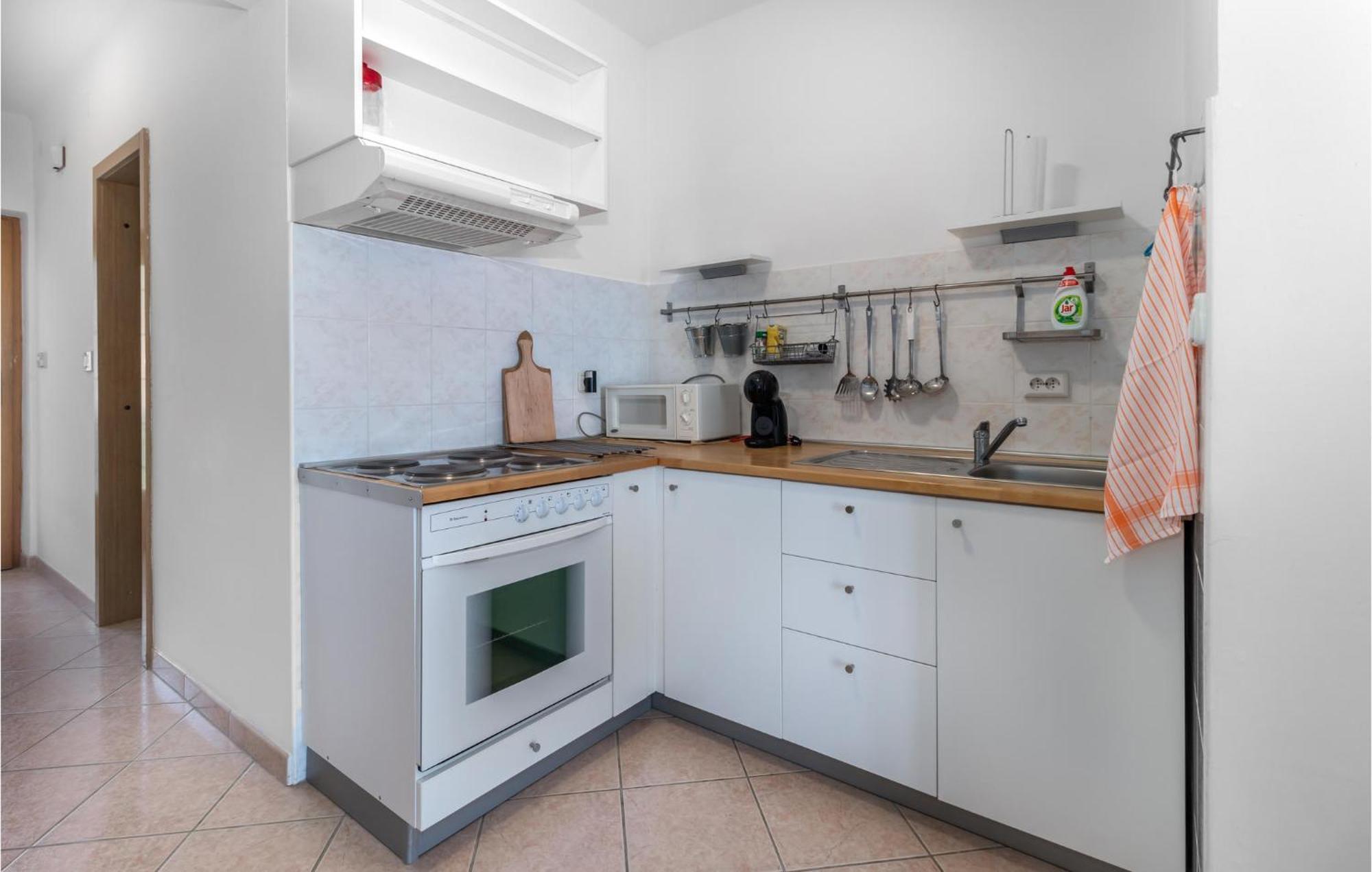 Lovely Apartment In Novi Vinodolski With Wifi Kültér fotó